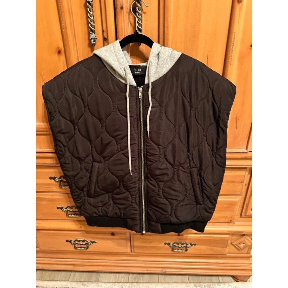 VICI Collection Black Quilted Oversized Hooded Vest Large